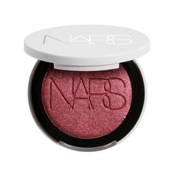 Light Reflecting™ Luminizing Blush